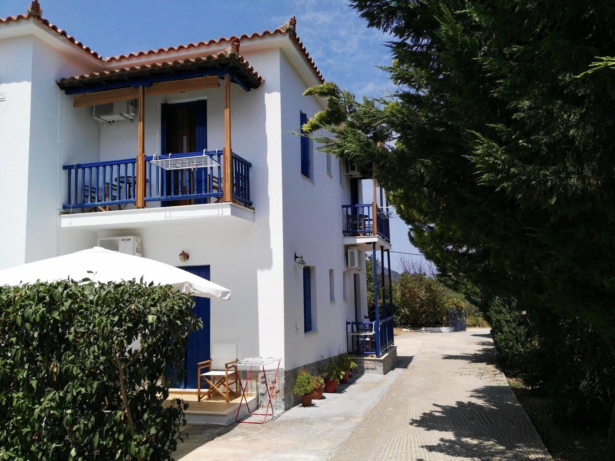 Rastoni Guest House Skopelos ภายนอก รูปภาพ