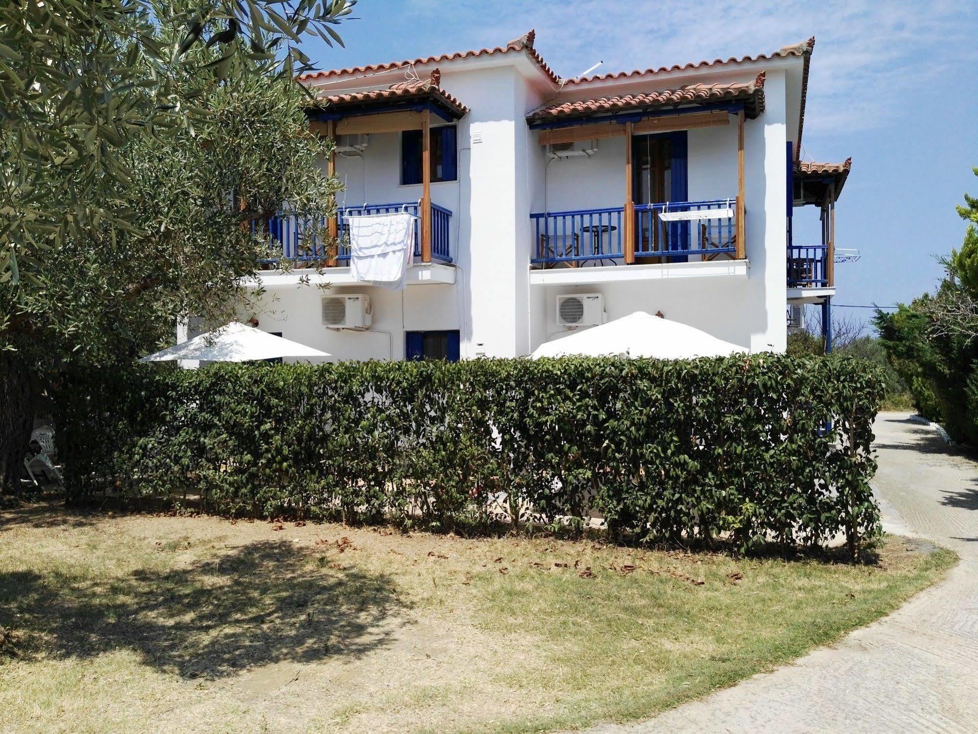 Rastoni Guest House Skopelos ภายนอก รูปภาพ